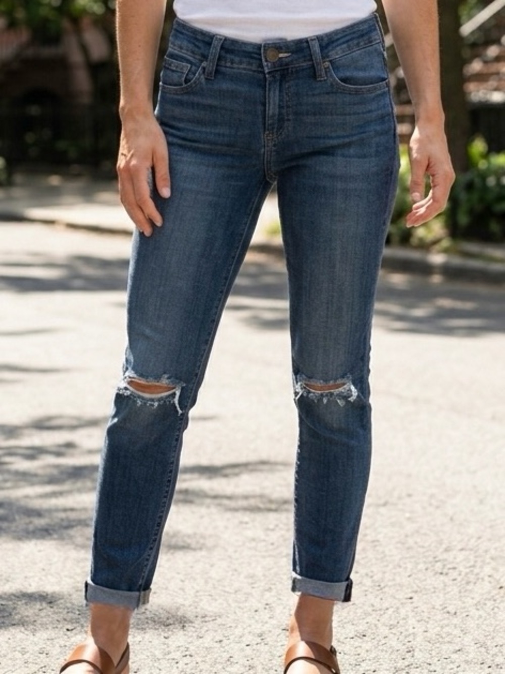 PAIGE Skyline Crop Distressed Skinny Jeans Dark Wash Blue Sz 26 Low Mid Rise USA
